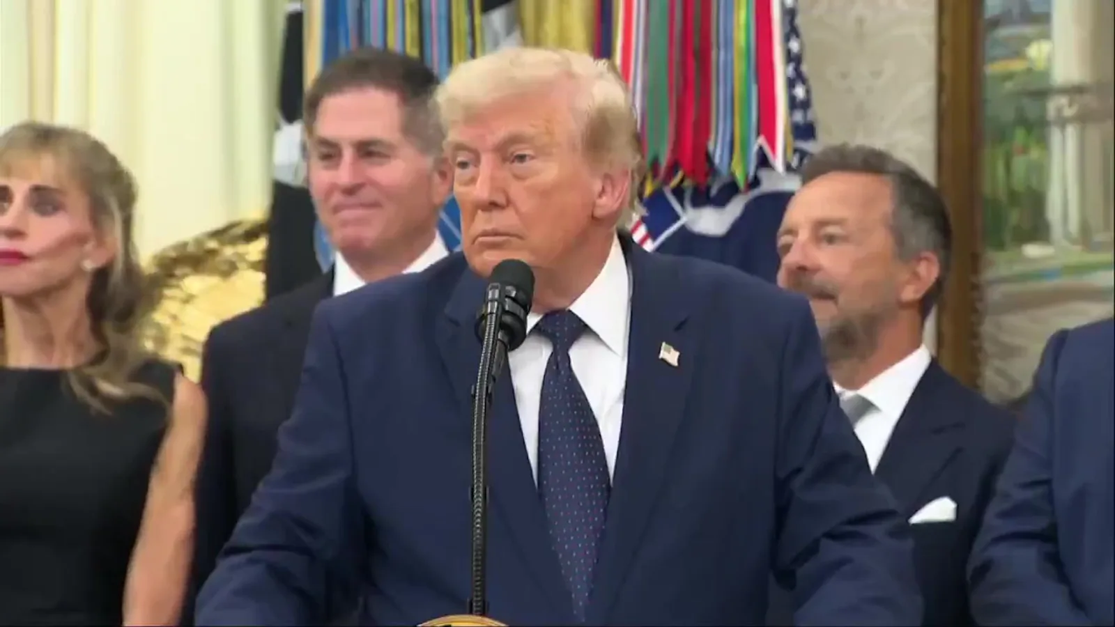 Trump se déclare "grand fan des cryptos" et évoque le Bitcoin dans les Trump Accounts pour enfants