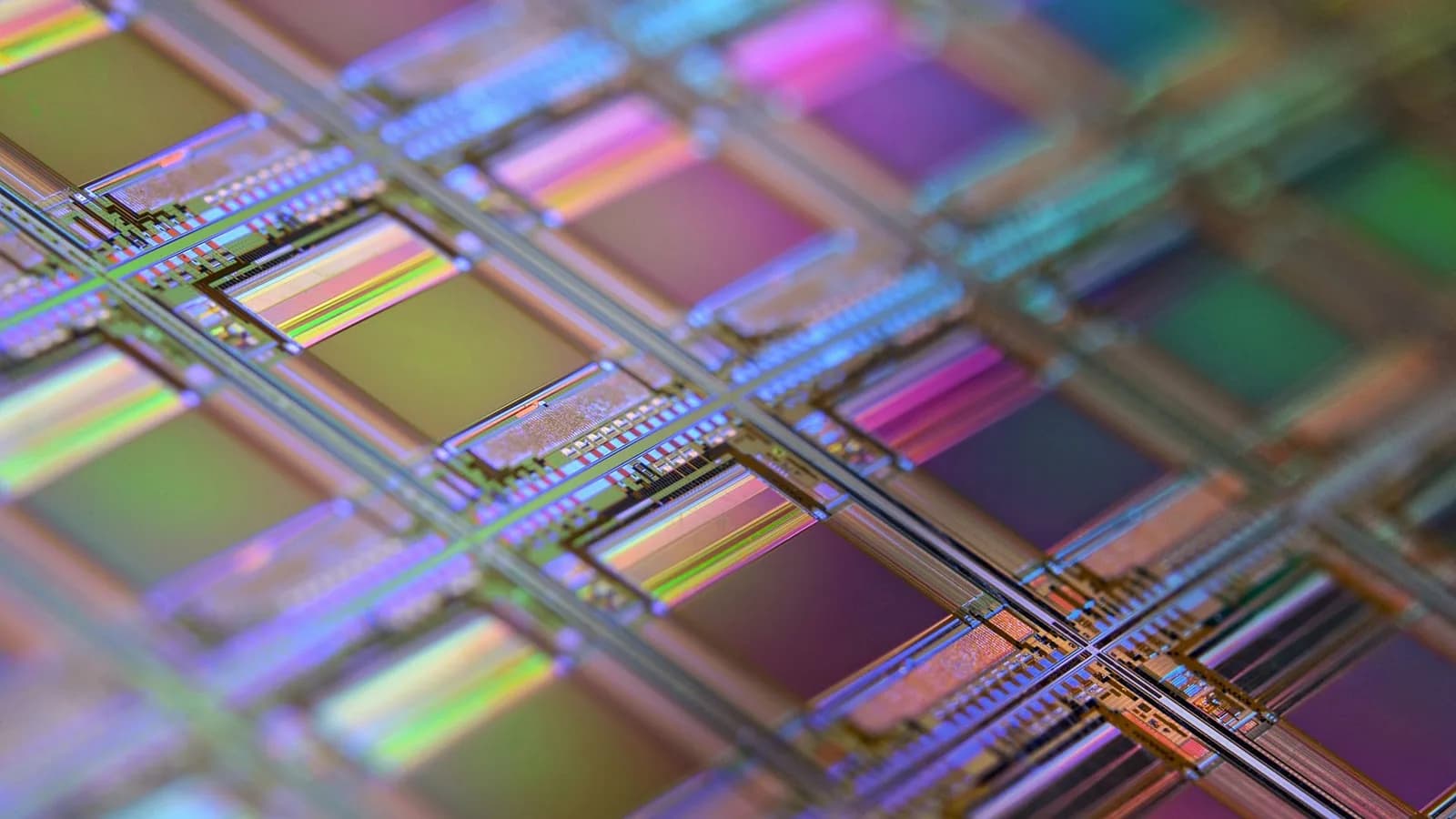 Huawei vise 12 milliards de dollars sur les puces IA en 2026 : Nvidia chute de 40% à 8% de part de marché en Chine