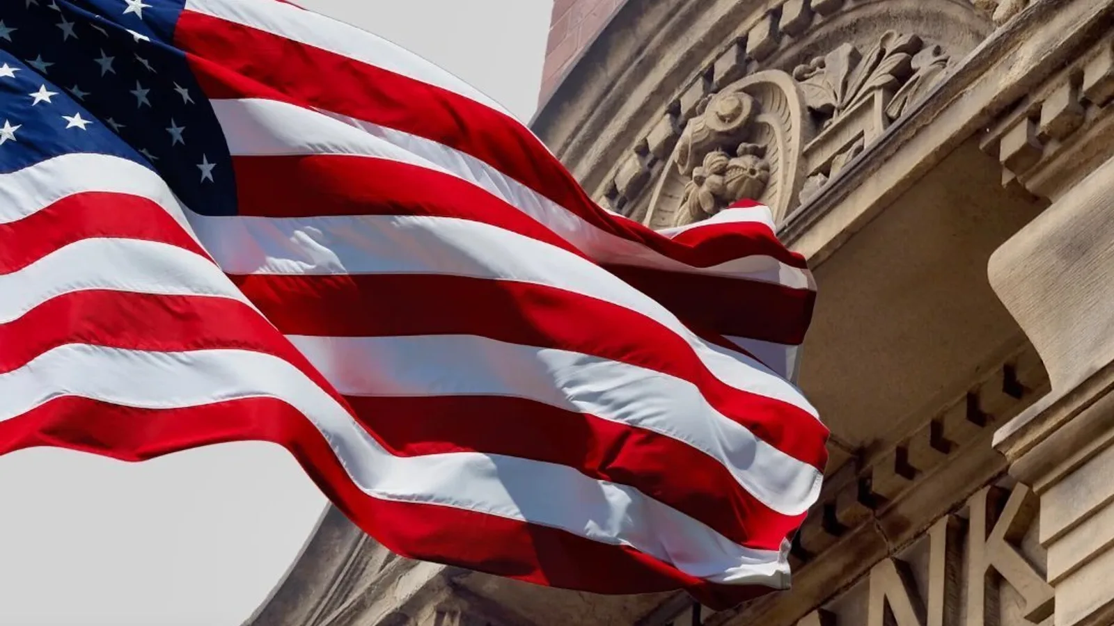 GENIUS Act : les régulateurs américains ratent leur échéance du 18 juillet, la fenêtre se resserre avant janvier 2027
