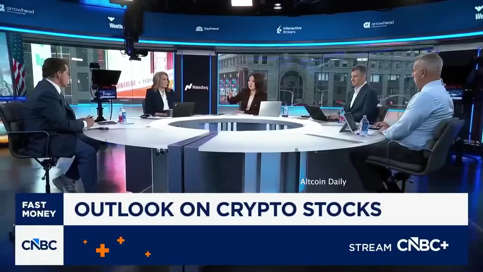 Bitcoin au point bas selon Scaramucci : RSI historique, fear & greed à 7, recherches Google en chute de 55%