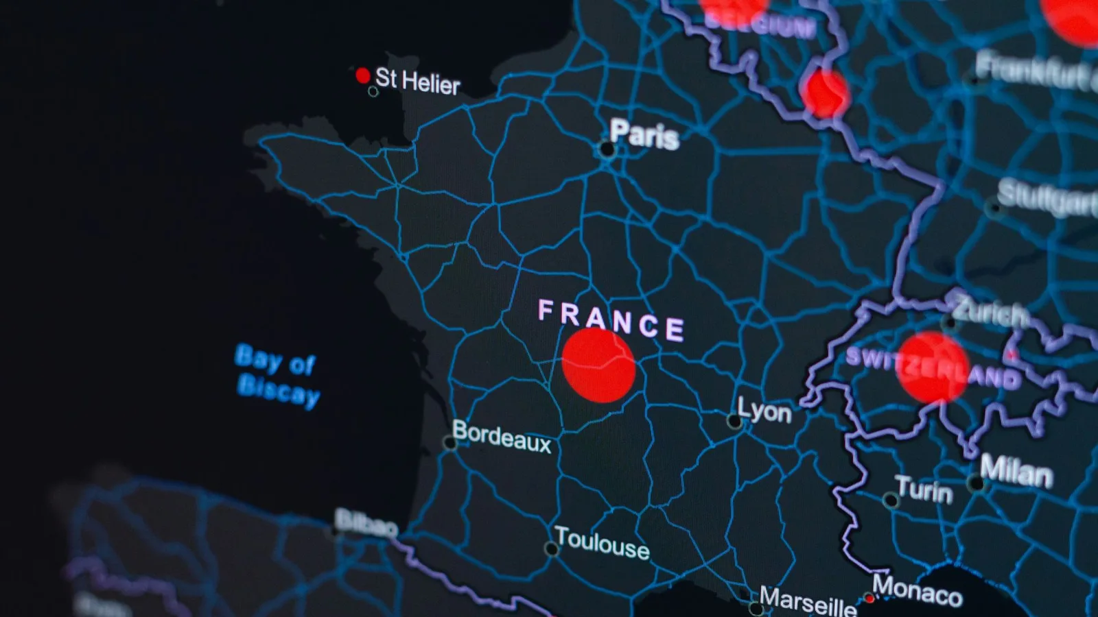 France : 25 heures de travail pour gagner 1 000 dollars, loin derrière l'Allemagne (17 h) et la Suisse (16 h)