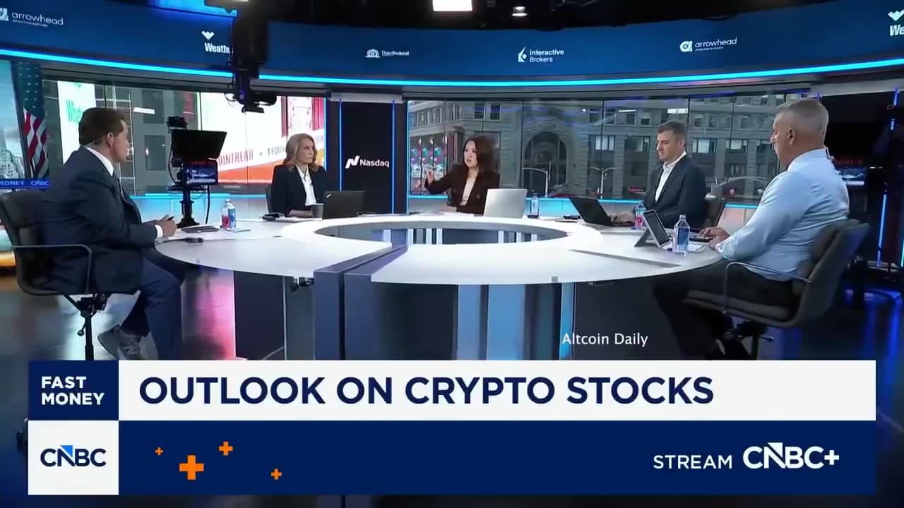 Bitcoin au point bas selon Scaramucci : RSI historique, fear & greed à 7, recherches Google en chute de 55%