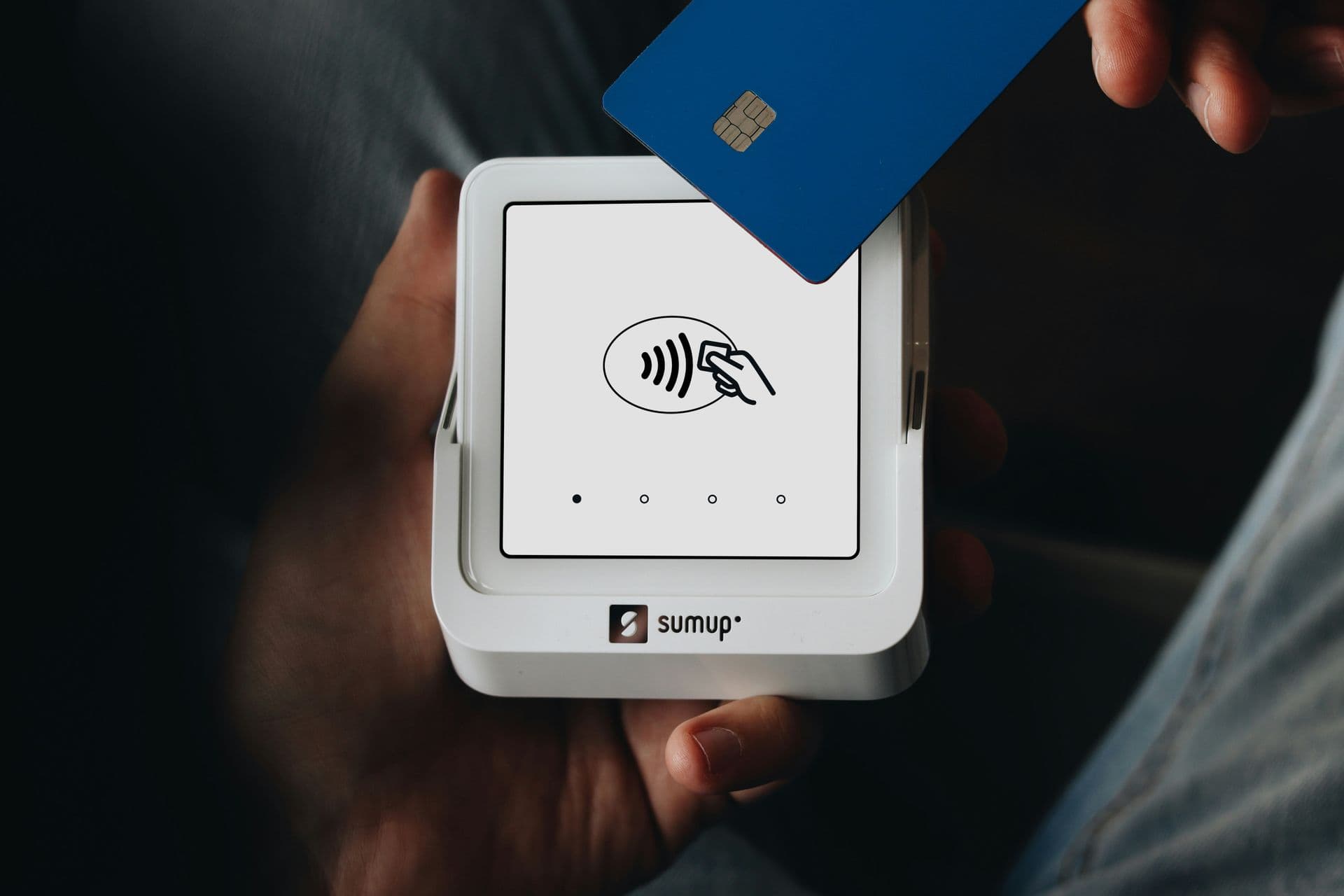 MoonPay lance Paybox, un wallet pour agents IA qui permet de payer depuis ChatGPT ou Claude sans phrase de récupération