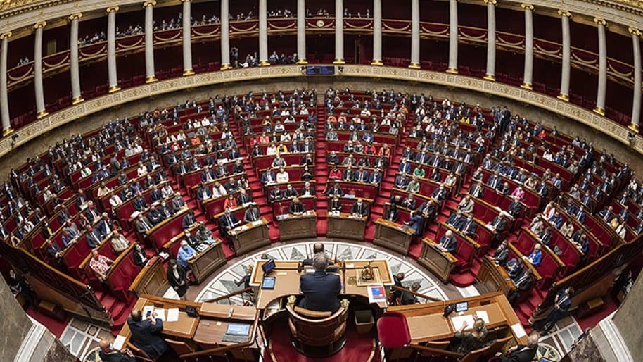 Proposition de loi crypto à l'Assemblée : moins-values reportables 10 ans, exonération jusqu'à 1 000 euros et protection des dirigeants