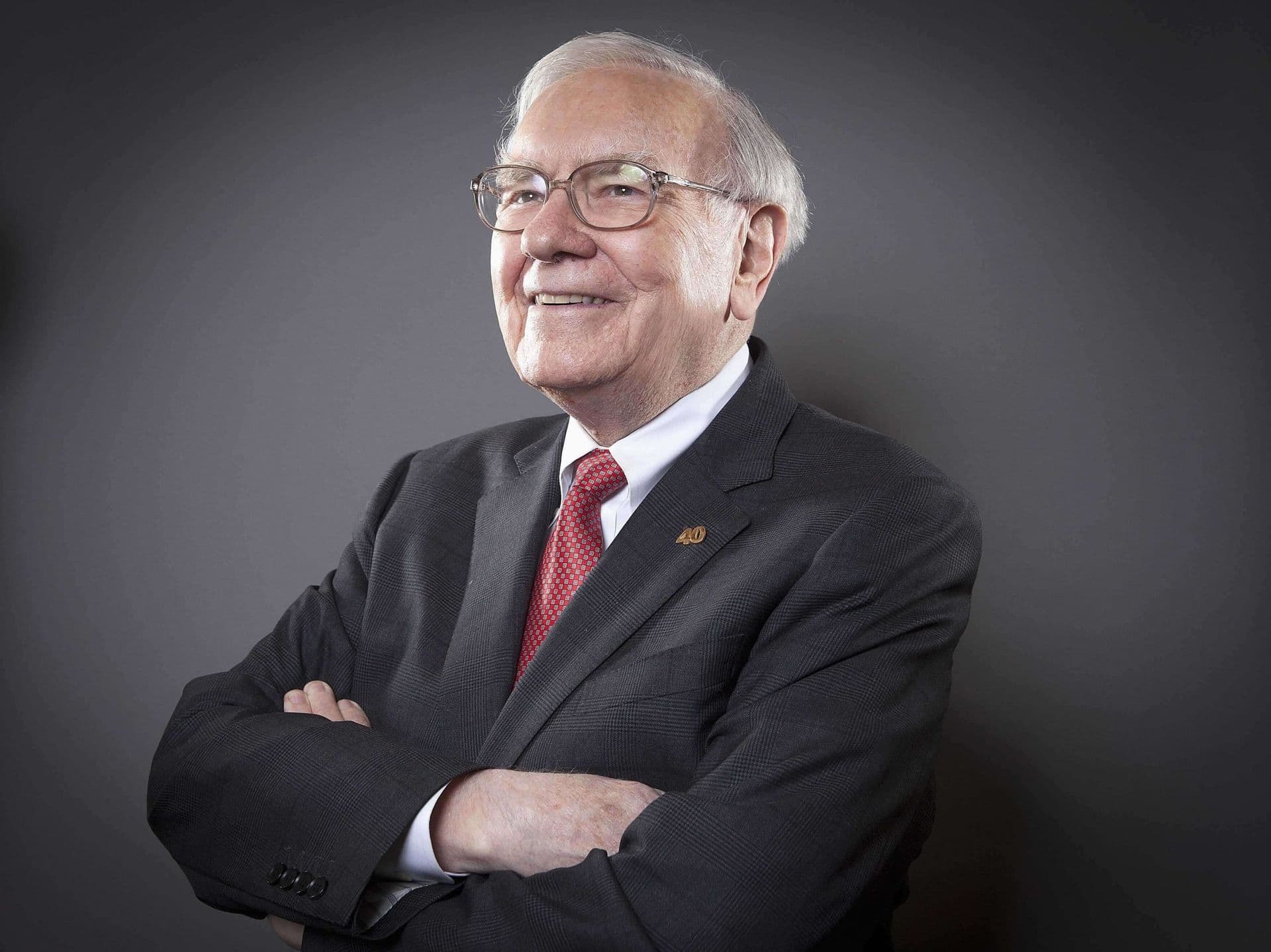 Warren Buffett quitte la présidence de Berkshire Hathaway à 96 ans, son fils Howard lui succède